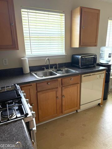 609 Jeans Circle, Stockbridge, GA 30281
