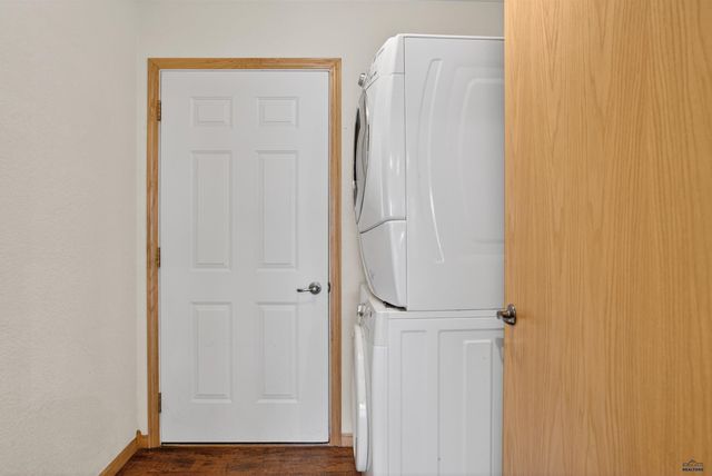 6754 DOVER LN, Summerset, SD 57718