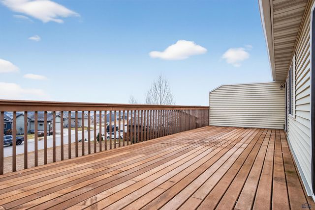 6754 DOVER LN, Summerset, SD 57718