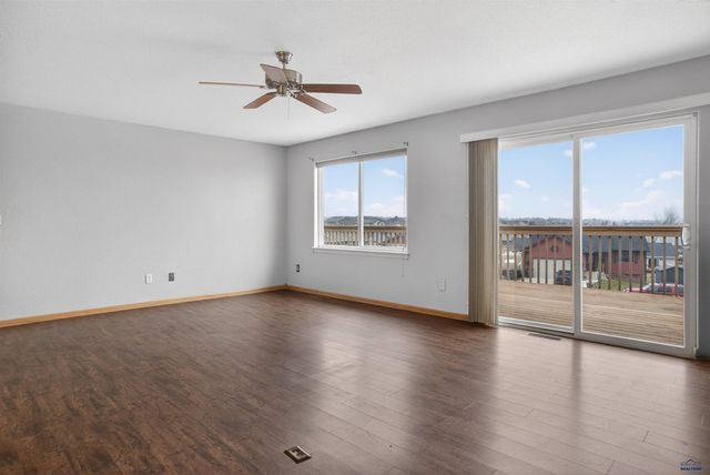 6754 DOVER LN, Summerset, SD 57718