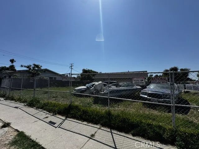8501 Towne, Los Angeles, CA 90003