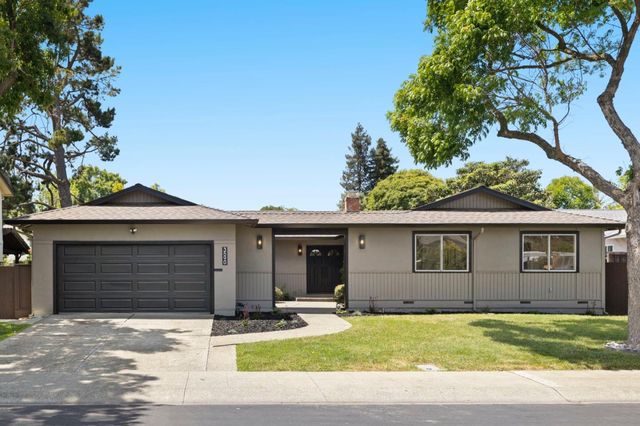 3590 Lupine Avenue, Palo Alto, CA 94303