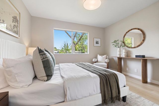 3590 Lupine Avenue, Palo Alto, CA 94303