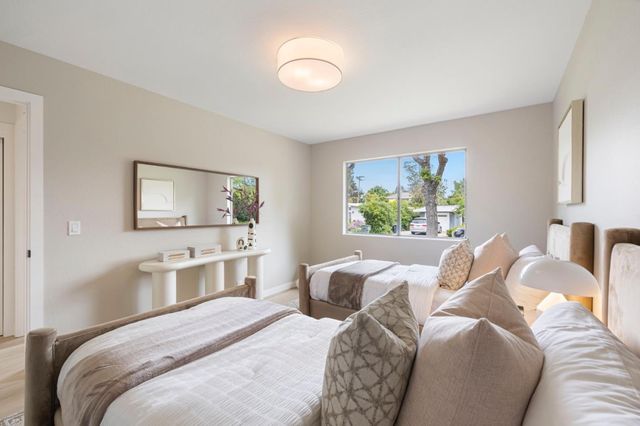 3590 Lupine Avenue, Palo Alto, CA 94303