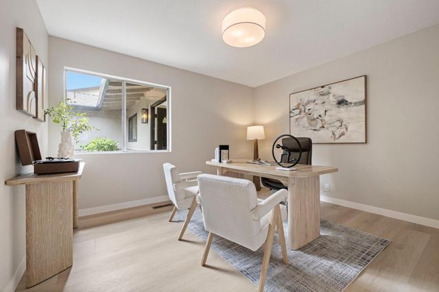 3590 Lupine Avenue, Palo Alto, CA 94303