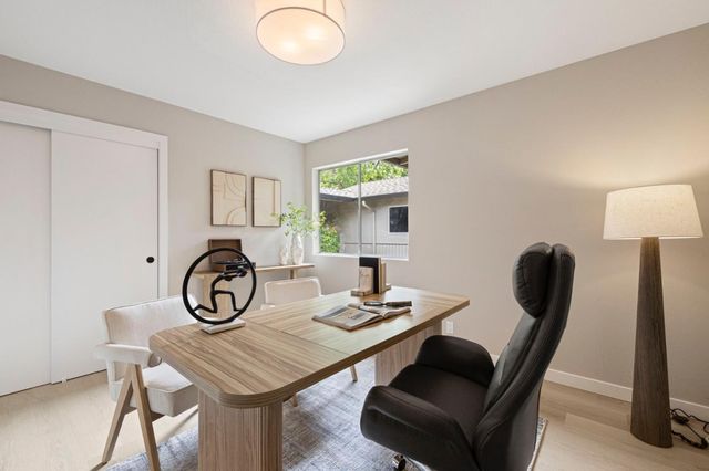 3590 Lupine Avenue, Palo Alto, CA 94303