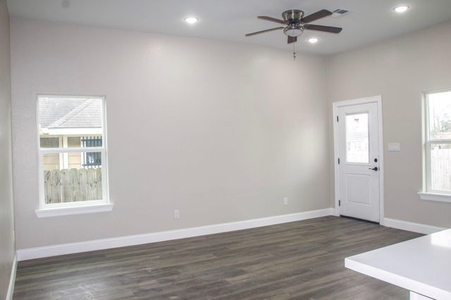 8309 Parker Road A, Houston, TX 77078