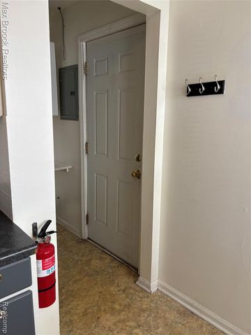 26601 Dartmouth Street, Madison Heights, MI 48071