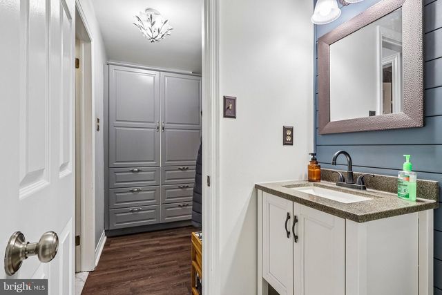 484 MOCKINGBIRD LN, Collegeville, PA 19426