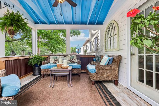 484 MOCKINGBIRD LN, Collegeville, PA 19426