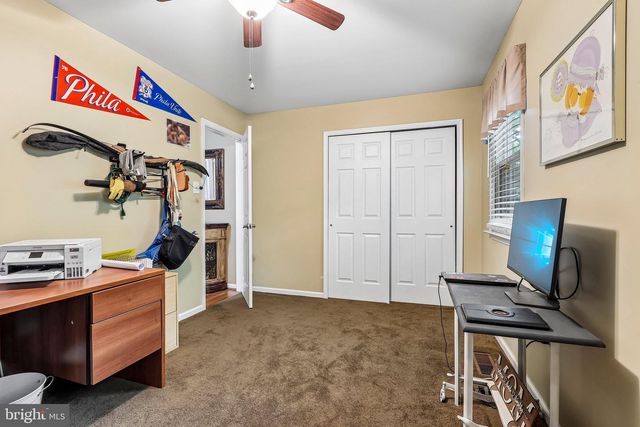484 MOCKINGBIRD LN, Collegeville, PA 19426