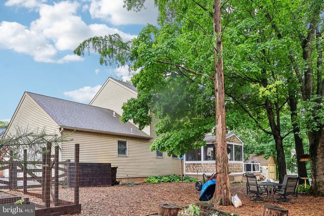 484 MOCKINGBIRD LN, Collegeville, PA 19426