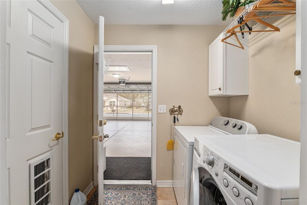 Image 31 of property listing at 9036 SE 120TH LOOP, Summerfield, FL 34491