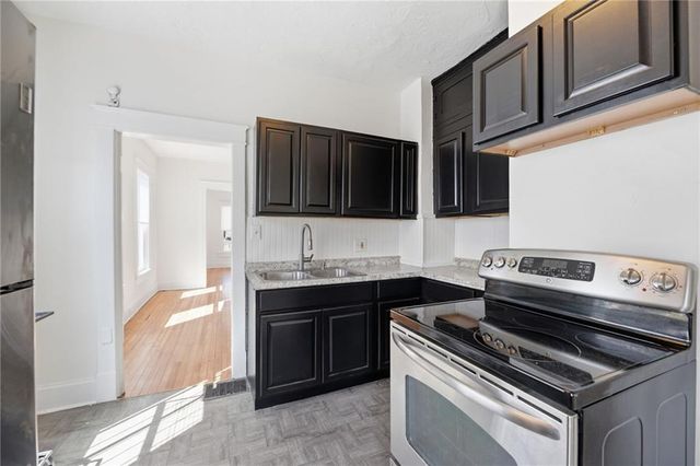 3327 Garfield Avenue, Kansas City, MO 64109