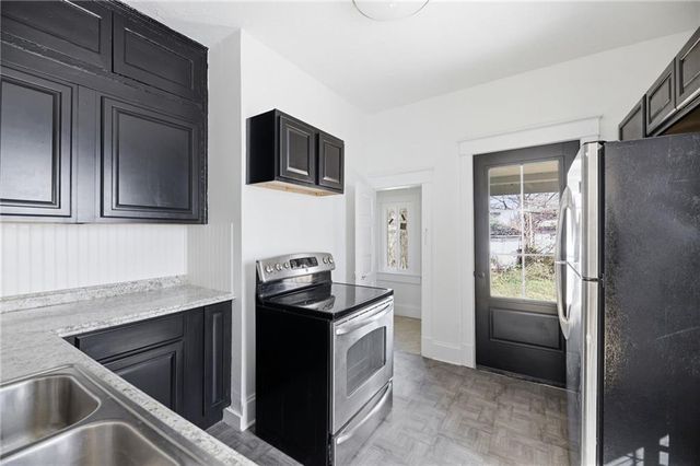 3327 Garfield Avenue, Kansas City, MO 64109