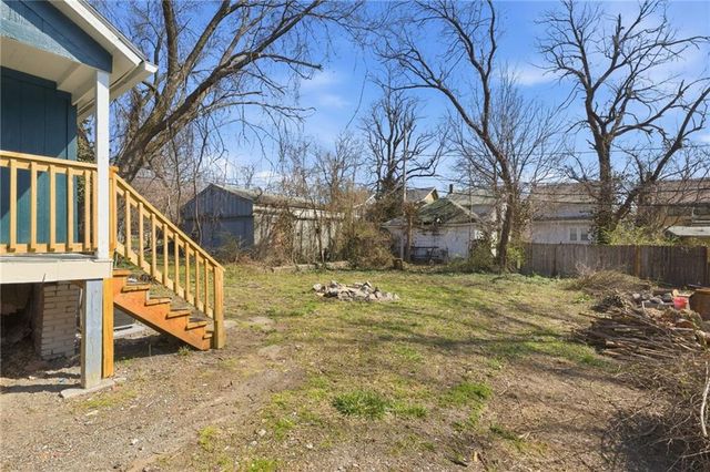 3327 Garfield Avenue, Kansas City, MO 64109