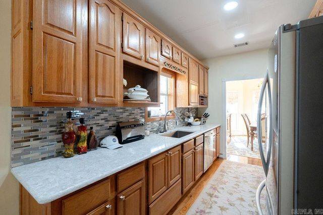 608 River Oaks Boulevard, Searcy, AR 72143