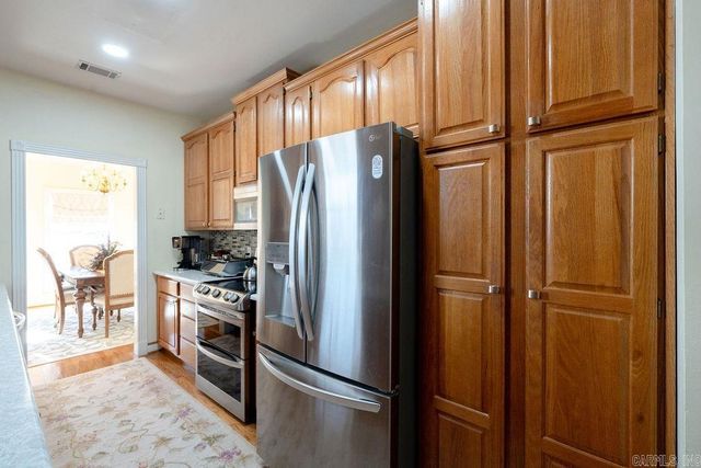 608 River Oaks Boulevard, Searcy, AR 72143