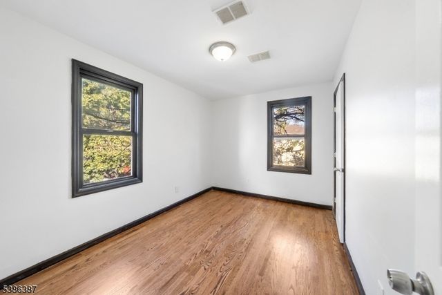 220 Brookdale Ave, Newark City, NJ 07106