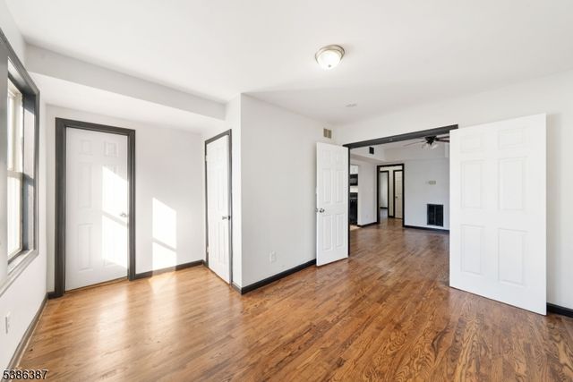 220 Brookdale Ave, Newark City, NJ 07106