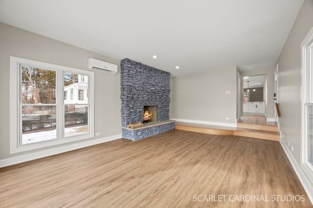 123 W Monroe Street, Villa Park, IL 60181