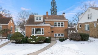 123 W Monroe Street, Villa Park, IL 60181