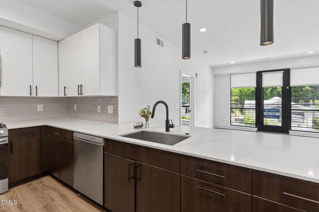 615 W Peace Street 203, Raleigh, NC 27605