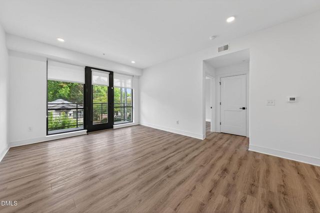 615 W Peace Street 203, Raleigh, NC 27605