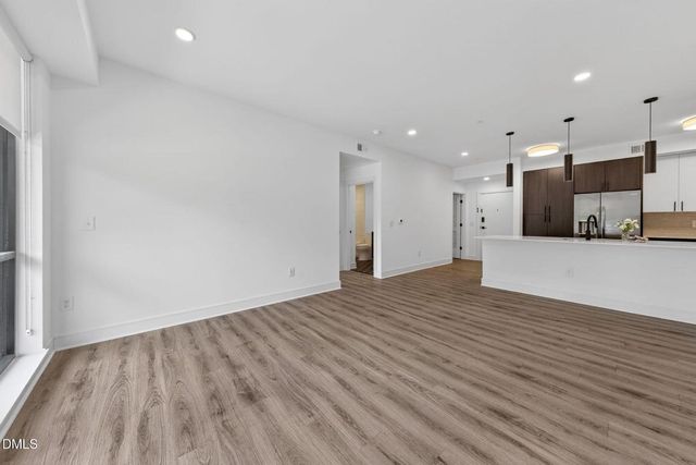 615 W Peace Street 203, Raleigh, NC 27605