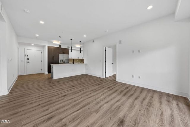 615 W Peace Street 203, Raleigh, NC 27605