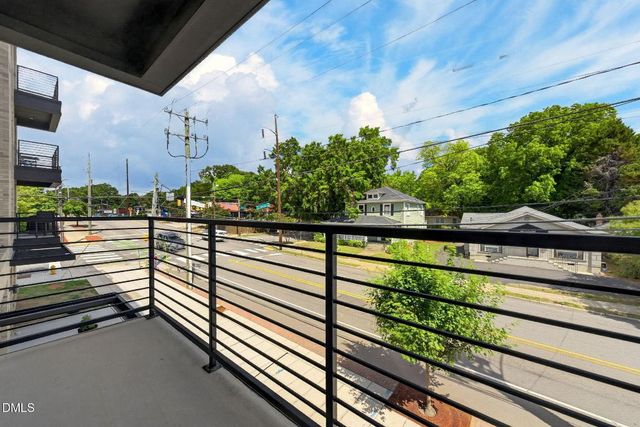 615 W Peace Street 203, Raleigh, NC 27605