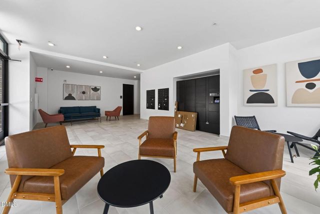 615 W Peace Street 203, Raleigh, NC 27605