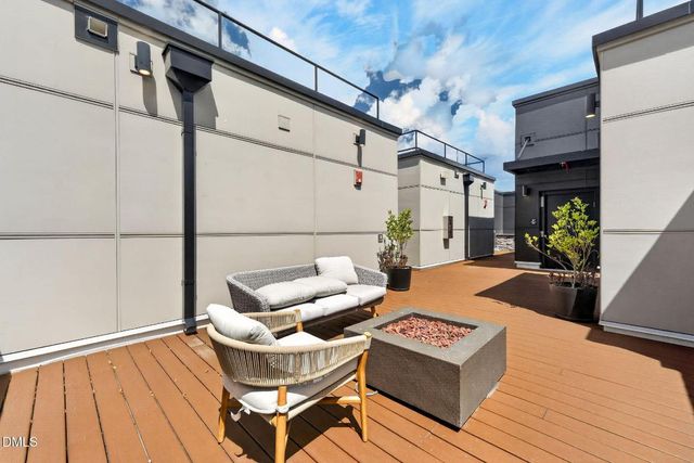 615 W Peace Street 203, Raleigh, NC 27605