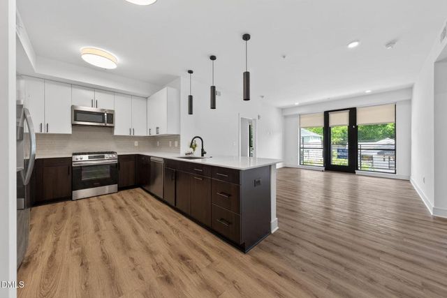 615 W Peace Street 203, Raleigh, NC 27605