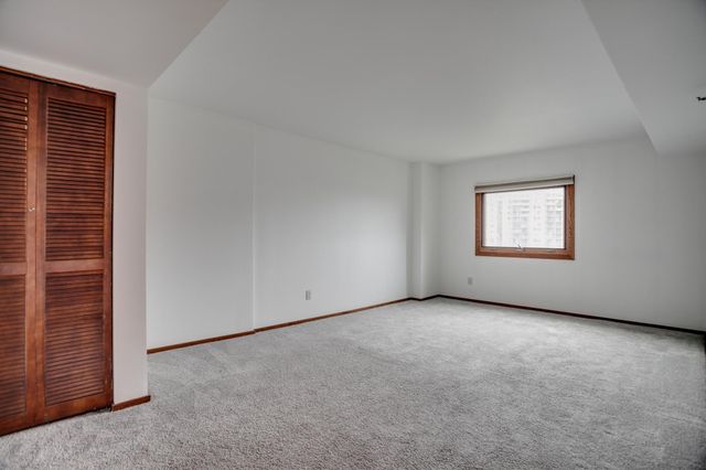 1225 Lasalle Avenue 1704, Minneapolis, MN 55403