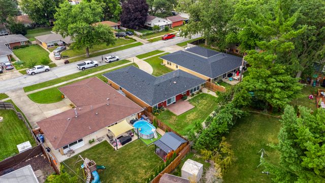 5475 Adeline Place, Oak Forest, IL 60452