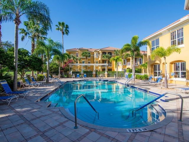 5035 Fairways Circle C305, Vero Beach, FL 32967