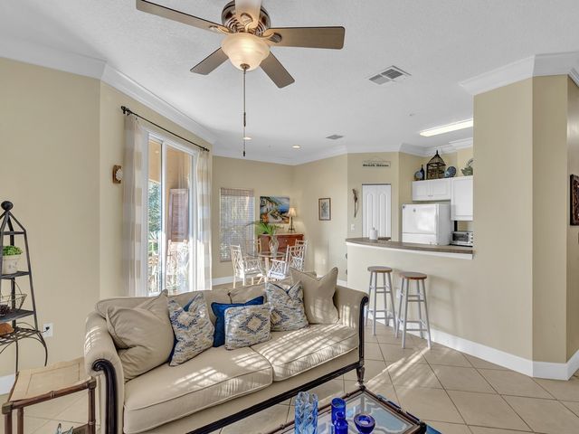 5035 Fairways Circle C305, Vero Beach, FL 32967