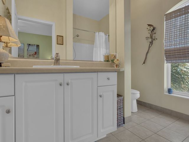 5035 Fairways Circle C305, Vero Beach, FL 32967