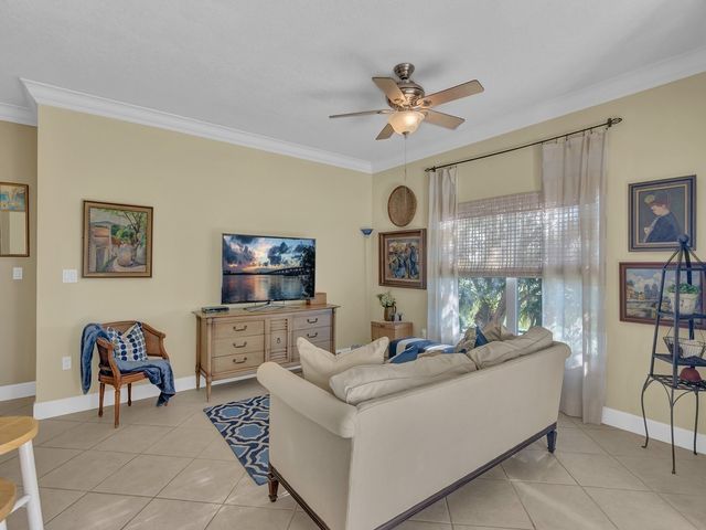 5035 Fairways Circle C305, Vero Beach, FL 32967