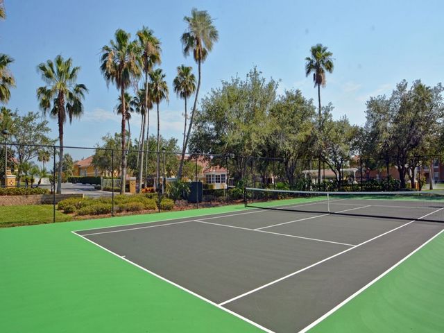 5035 Fairways Circle C305, Vero Beach, FL 32967