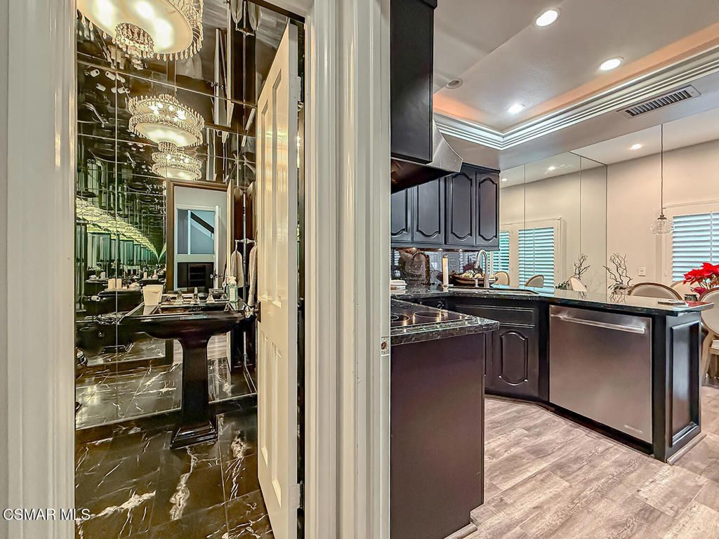 Image 11 of property listing at 4695 Club View Drive, Westlake Village, CA 91362