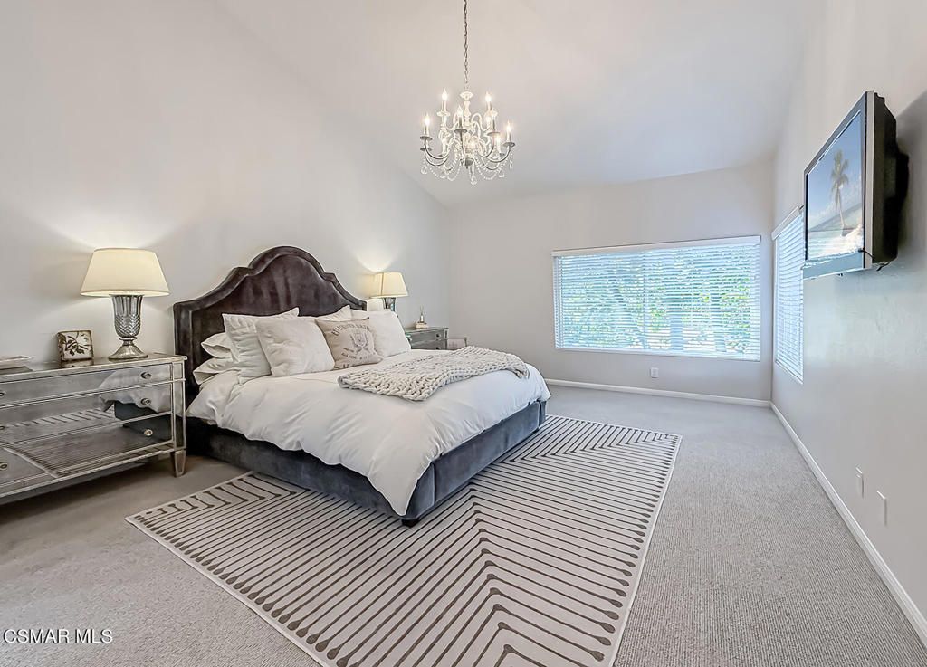 Image 15 of property listing at 4695 Club View Drive, Westlake Village, CA 91362