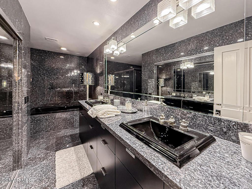 Image 17 of property listing at 4695 Club View Drive, Westlake Village, CA 91362