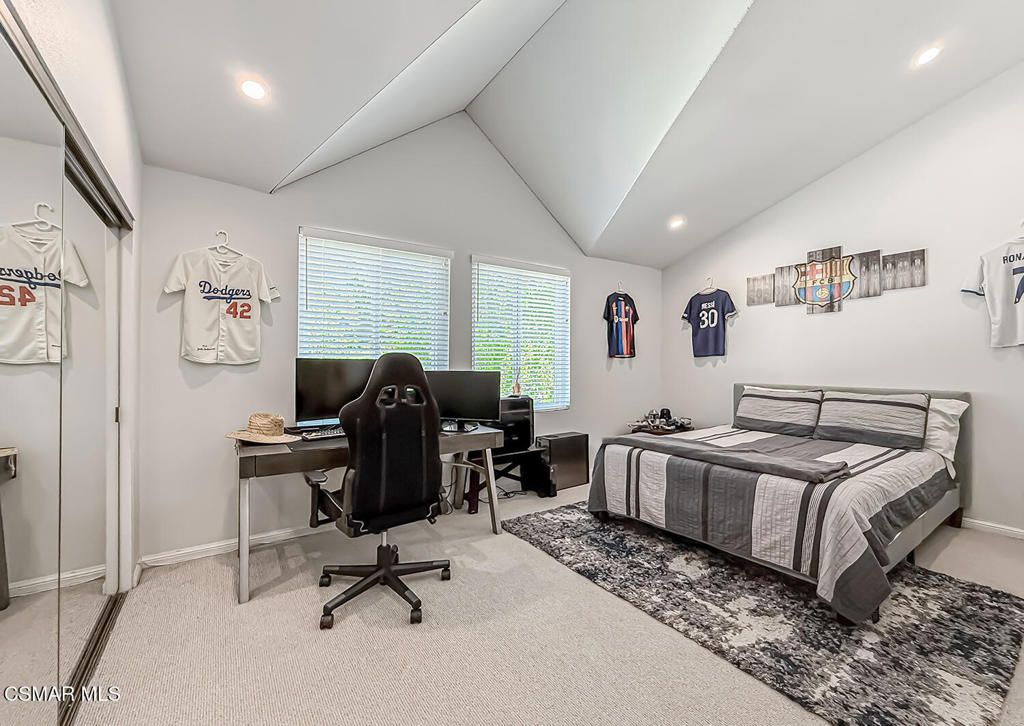 Image 18 of property listing at 4695 Club View Drive, Westlake Village, CA 91362
