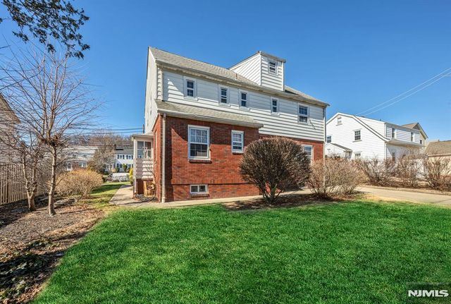 164 Chestnut Street, Garfield, NJ 07032