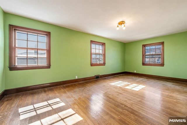 164 Chestnut Street, Garfield, NJ 07032