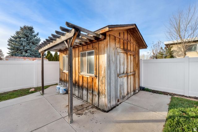 2932 W 6050 S, Roy, UT 84067