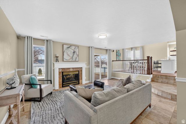 3748 W ELK PARK CT, South Jordan, UT 84095