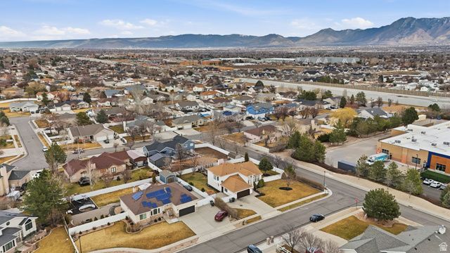 3748 W ELK PARK CT, South Jordan, UT 84095
